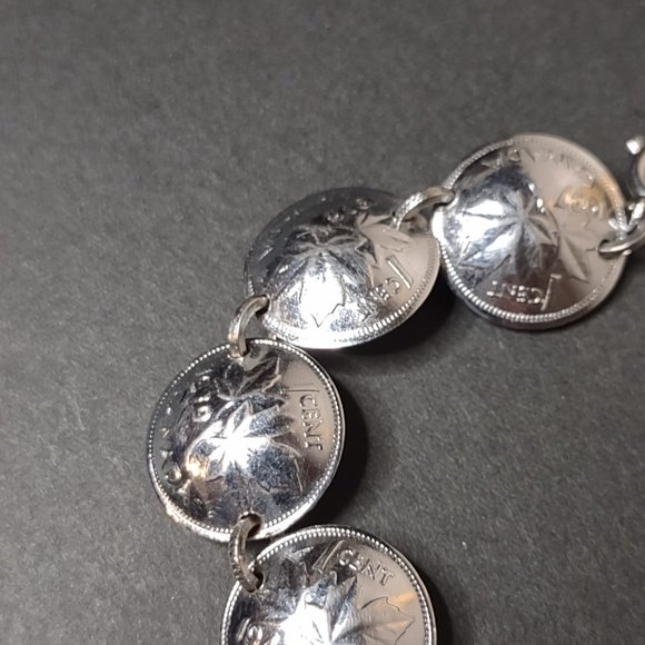 Very Awesome Canada 1 Cent Bracelet - Picture 4 of 10